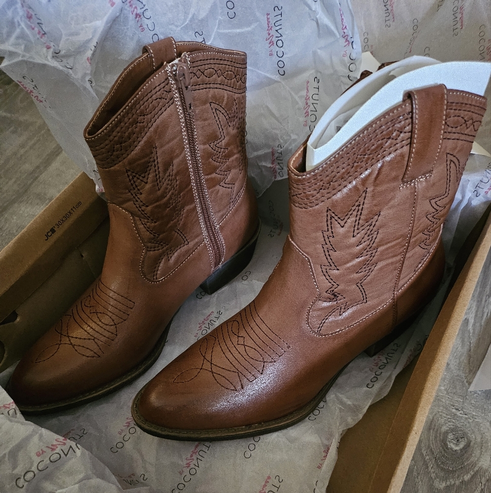 Ankle high western boots from Matisse